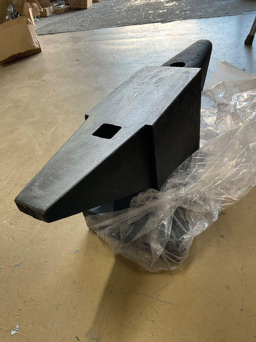 Force pro Heavy Duty Steel Anvil 10/30 Steel W/ Round &amp Metal Work Cast Steel